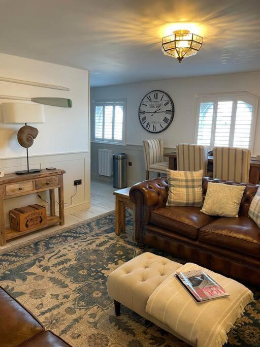 Once Upon A Tide Apartment Херн Бей Екстериор снимка